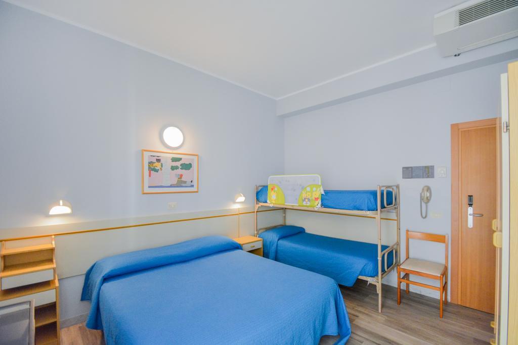ריצ'יונה Hotel Mirabella מראה חיצוני תמונה