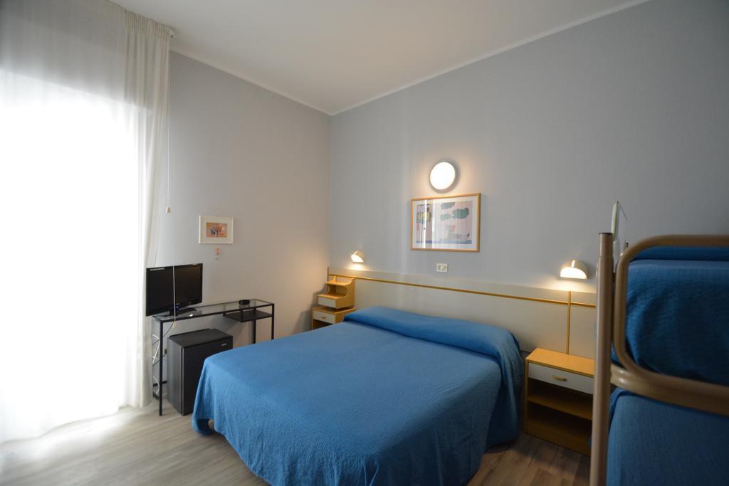ריצ'יונה Hotel Mirabella מראה חיצוני תמונה